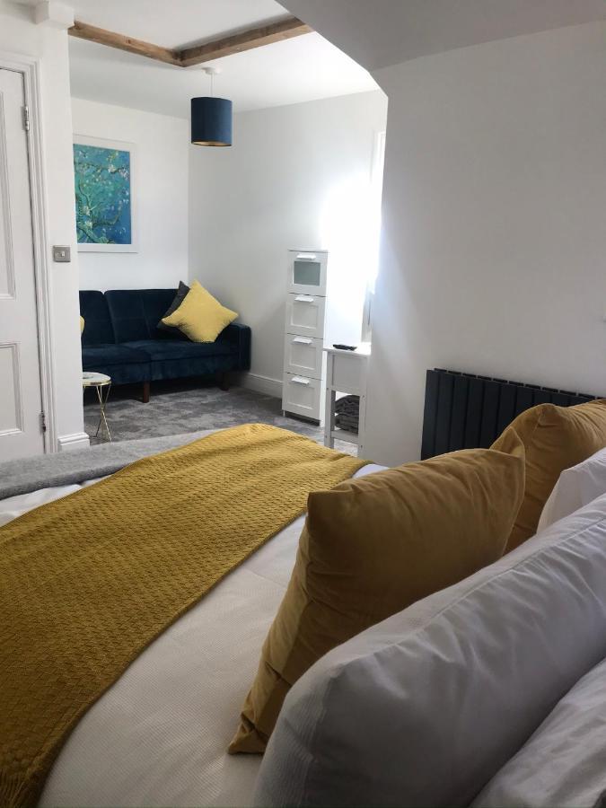 Redbrook Farm Bnb - Gateway To The New Forest Фордингбридж Экстерьер фото