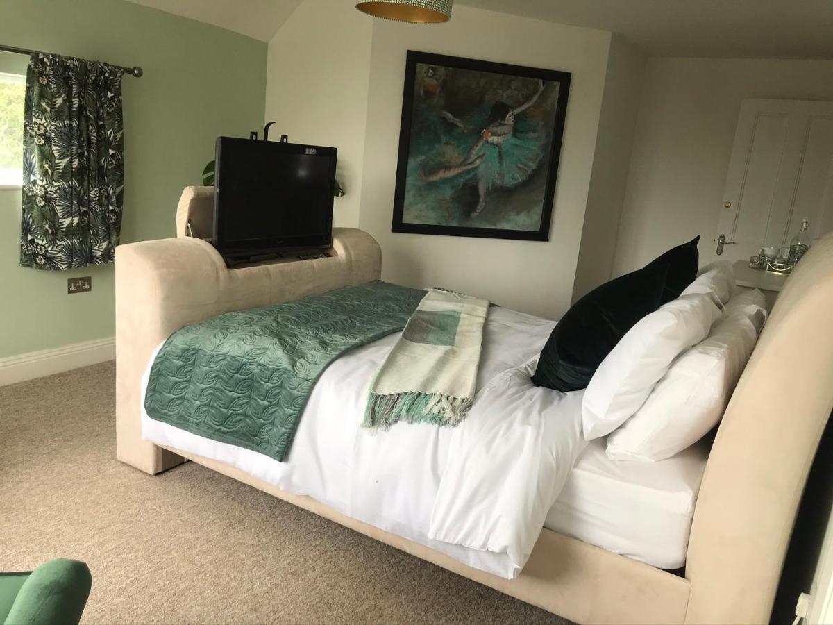 Redbrook Farm Bnb - Gateway To The New Forest Фордингбридж Экстерьер фото