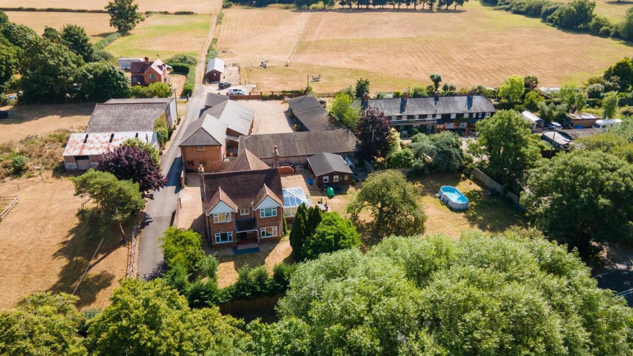 Redbrook Farm Bnb - Gateway To The New Forest Фордингбридж Экстерьер фото